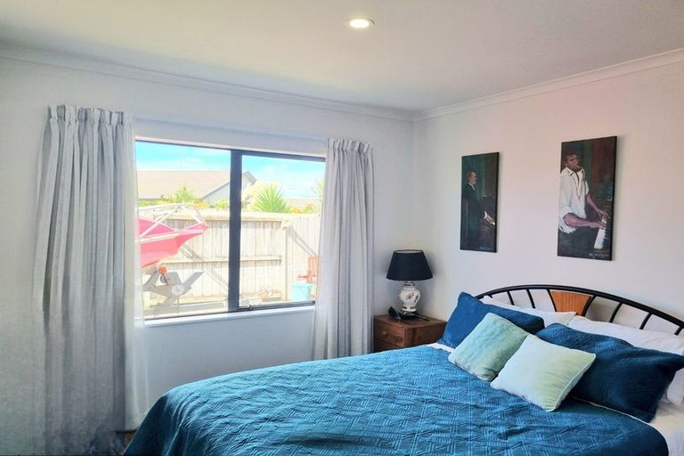 Photo of property in 5 Carlsberg Place, Papamoa Beach, Papamoa, 3118