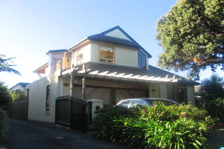 Photo of property in 17a Hinau, Woburn, Lower Hutt, 5010