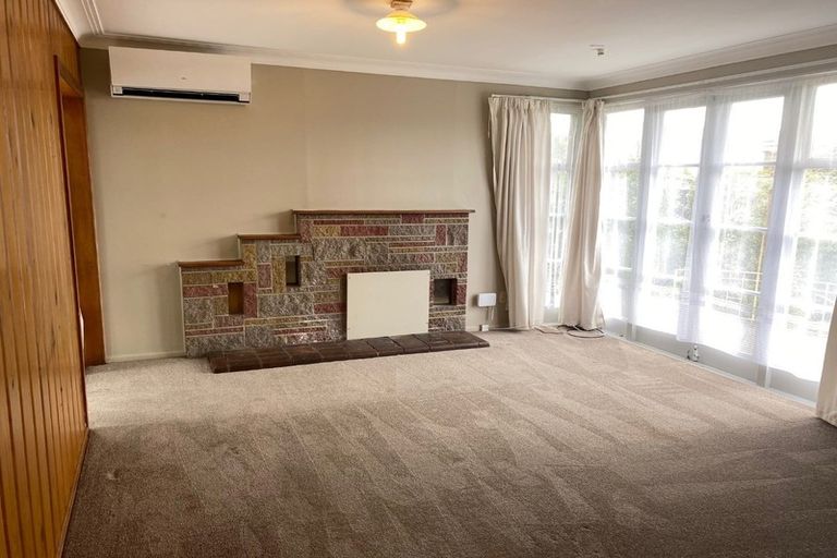 Photo of property in 17 Sheehan Road, Te Atatu South, Auckland, 0610