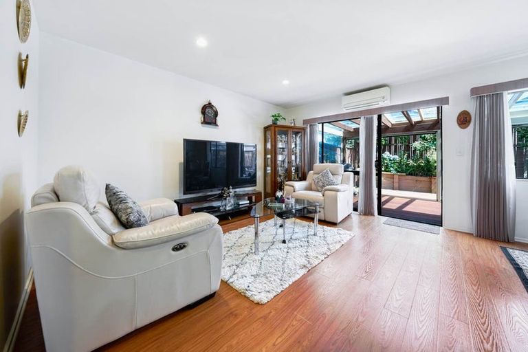 Photo of property in Casa Bella, 8/427 Albany Highway, Albany, Auckland, 0632