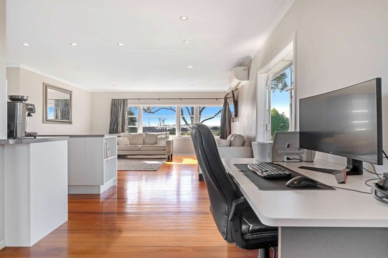 Photo of property in 217 Glenbrook Station Road, Glenbrook, Waiuku, 2681