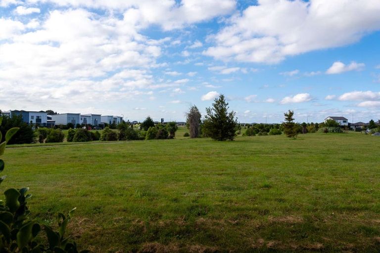 Photo of property in 22 Brian Keogh Lane, Wigram, Christchurch, 8025