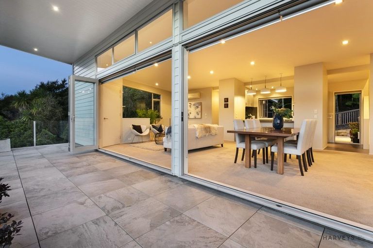 Photo of property in 188 Scenic Drive, Titirangi, Auckland, 0604