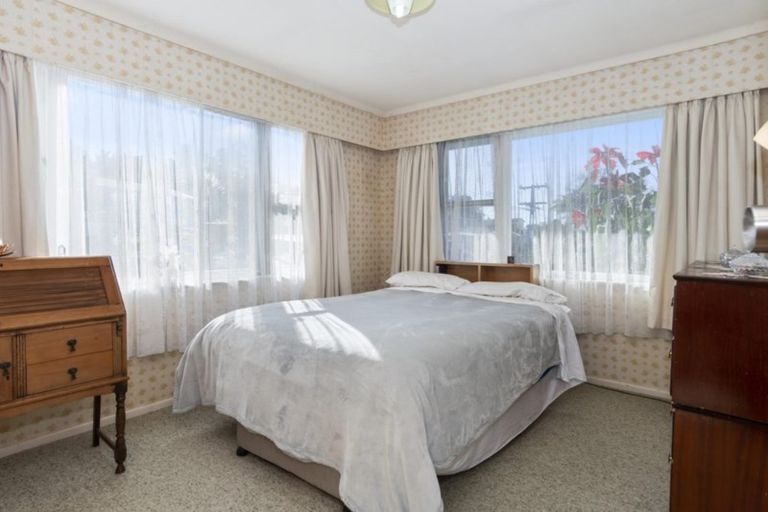 Photo of property in 11 Kingswood Road, Brookfield, Tauranga, 3110
