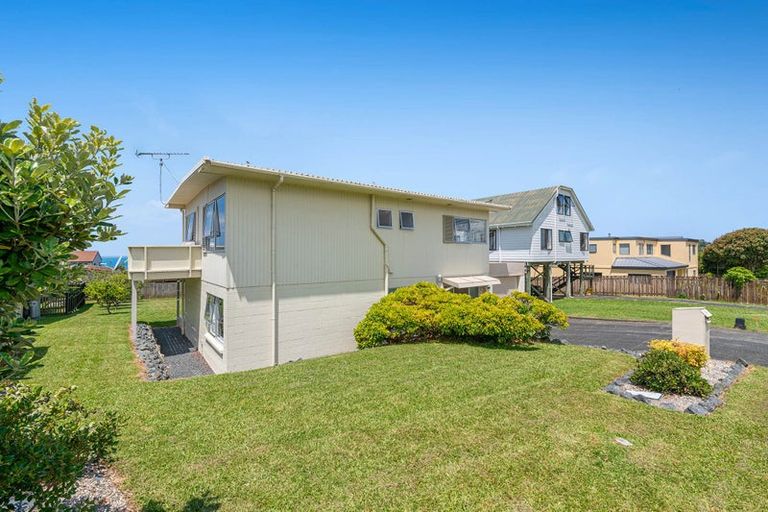 Photo of property in 8 Kotuku Place, Snells Beach, 0920