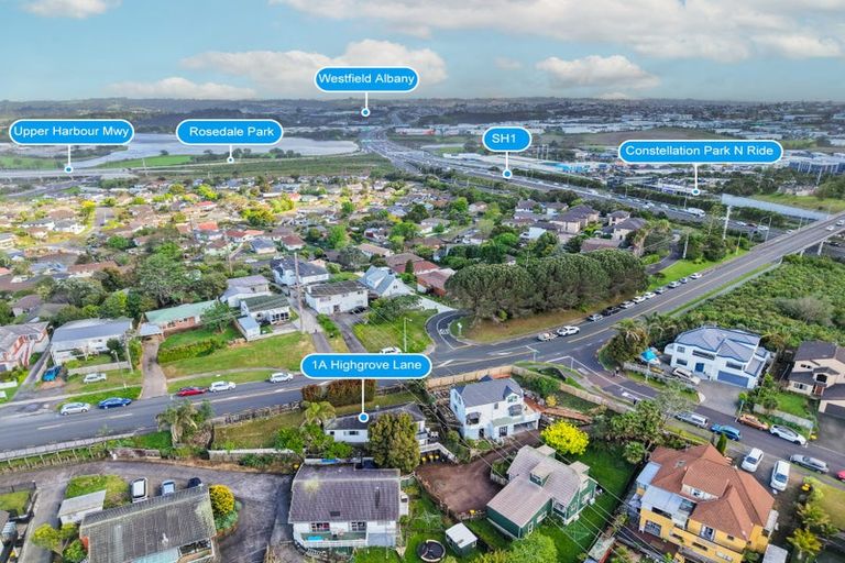 Photo of property in 1a Highgrove Lane, Totara Vale, Auckland, 0632