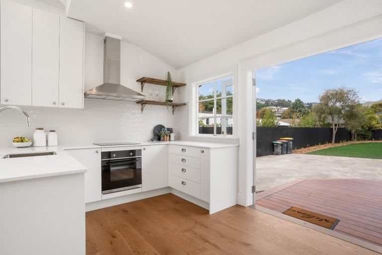 Photo of property in 64 Corson Avenue, Beckenham, Christchurch, 8023