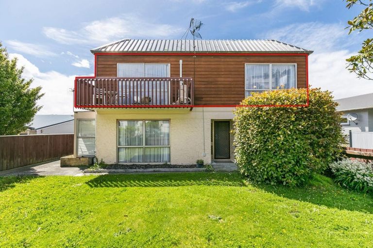 Photo of property in 2 Phillip Street, Johnsonville, Wellington, 6037