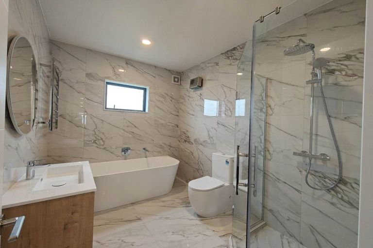 Photo of property in 1 Green Bamboo Road, Hobsonville, Auckland, 0616