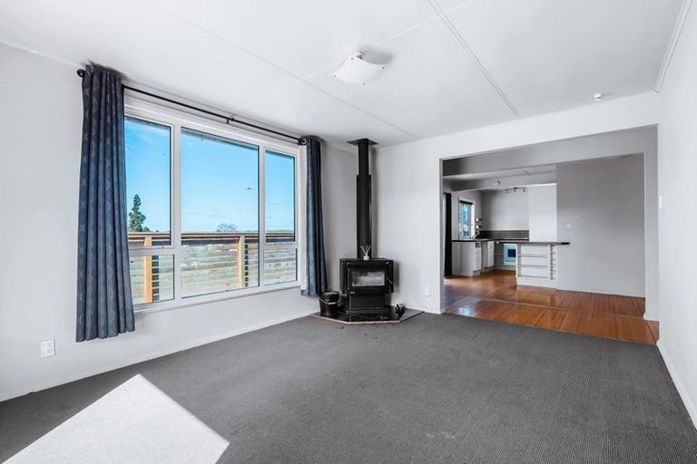 Photo of property in 4 Kauri Drive, Wairakei, Taupo, 3332