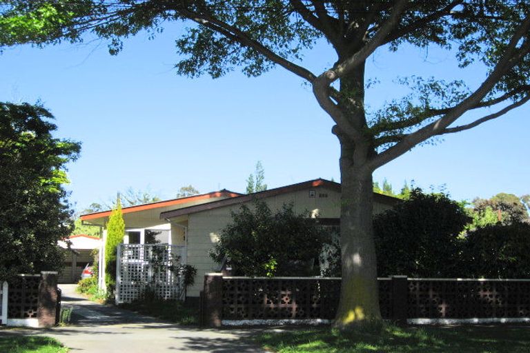 Photo of property in 55 Guildford Street, Burnside, Christchurch, 8053