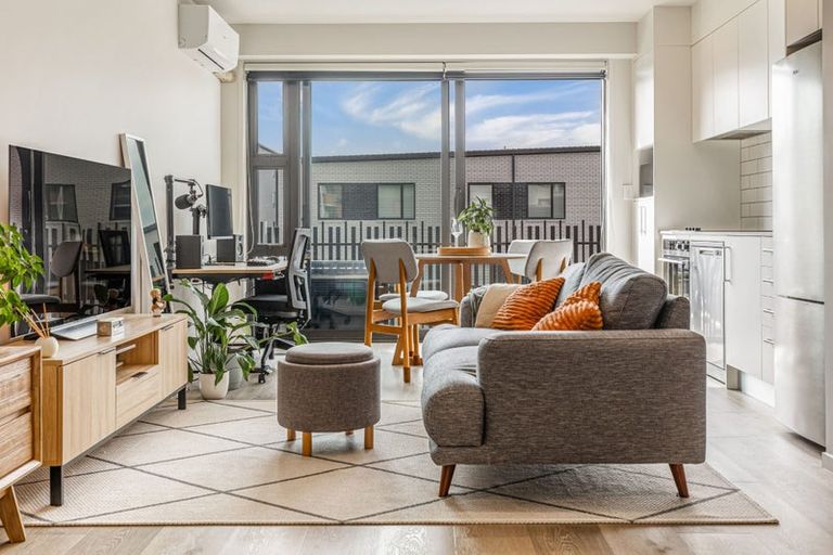 Photo of property in 204/2a Matatiki Street, Northcote, Auckland, 0627