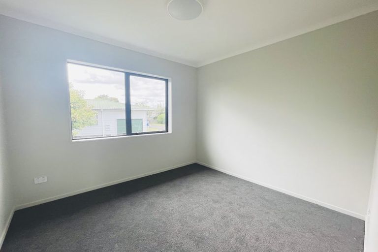 Photo of property in 6d Melleray Place, Randwick Park, Auckland, 2105