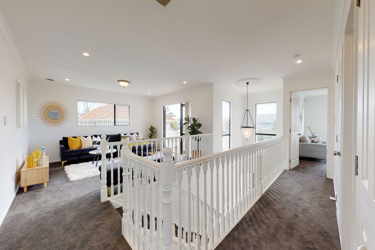 Photo of property in 3 Parani Court, Te Atatu Peninsula, Auckland, 0610