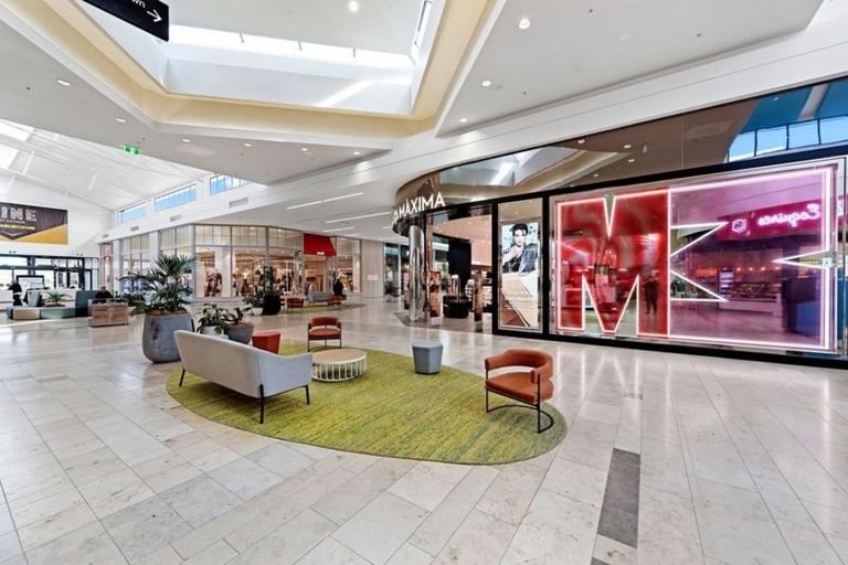 Photo of property in 18 Balmacewen Place, Mount Maunganui, 3116