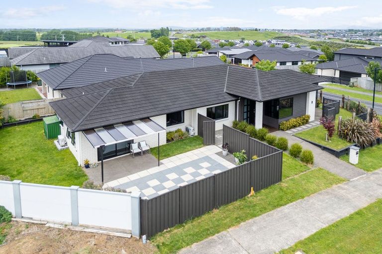 Photo of property in 1 Waireka Road, Rototuna North, Hamilton, 3210