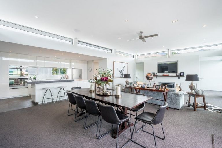 Photo of property in 15 Faulks Terrace, Wanaka, 9305