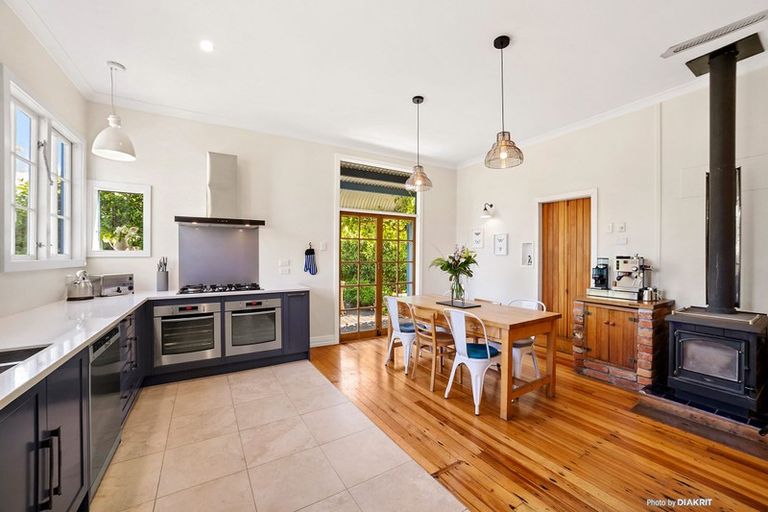 Photo of property in 16 Jellicoe Street, Greytown, 5712