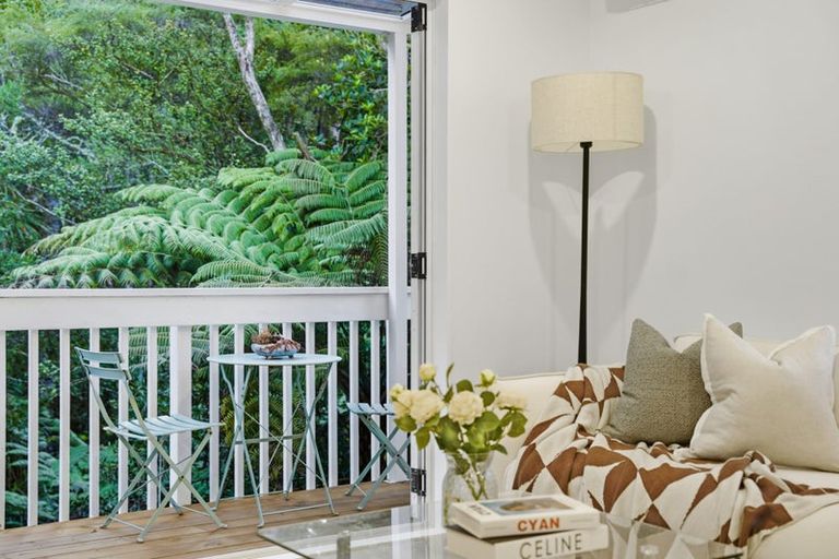 Photo of property in 2/26 Anne Mclean Drive, Bayview, Auckland, 0629