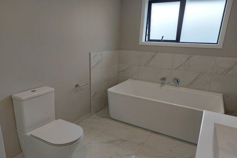 Photo of property in 14 Hattersley Grove, Churton Park, Wellington, 6037