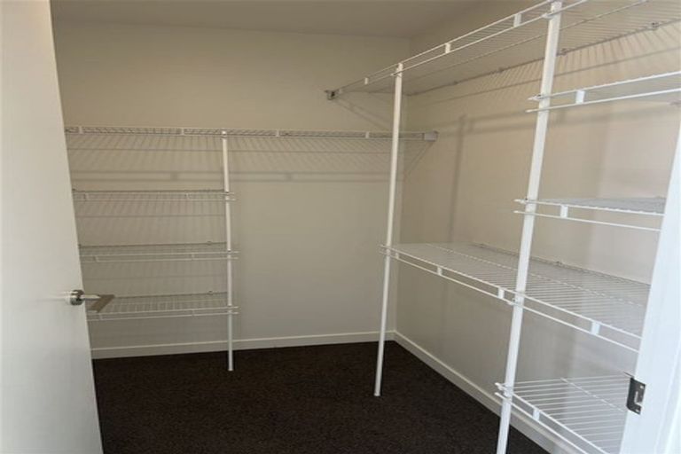 Photo of property in 5 Harry Manship Crescent, Halswell, Christchurch, 8025