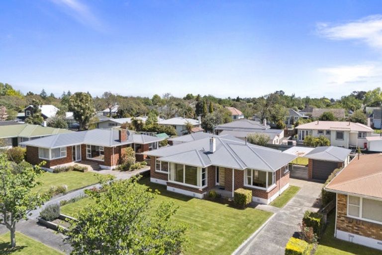 Photo of property in 19 Henare Street, West End, Palmerston North, 4412