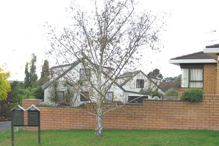 Photo of property in 7 Fernbird Place, Massey, Auckland, 0614