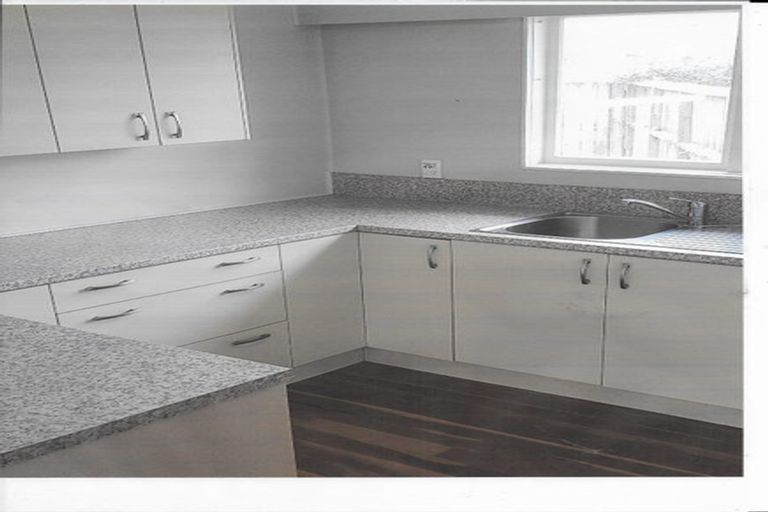 Photo of property in 68a Kenderdine Road, Papatoetoe, Auckland, 2025