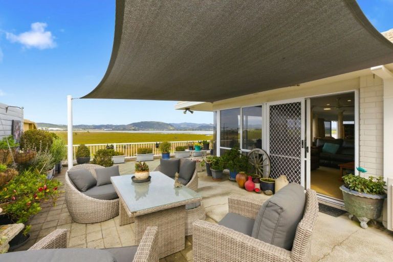 Photo of property in 9 Phoenix Heights, Mount Maunganui, 3116