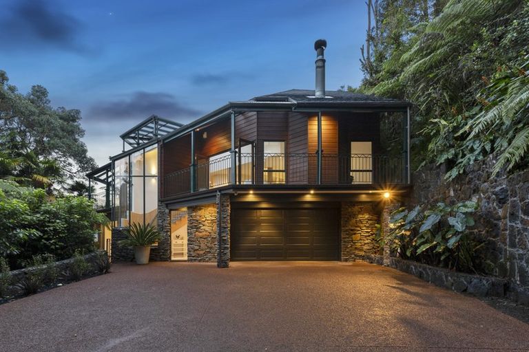 Photo of property in 64 Scenic Drive, Titirangi, Auckland, 0604