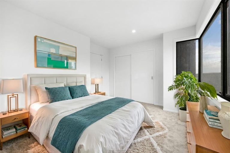 Photo of property in 23 Paina Crescent, Massey, Auckland, 0614