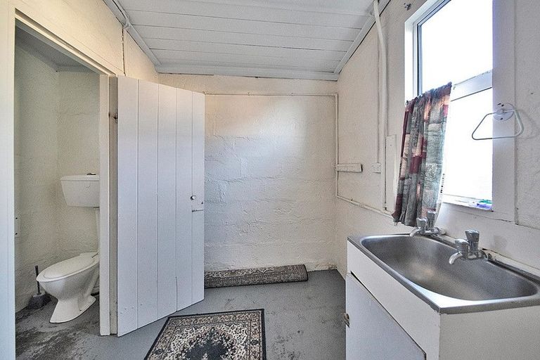 Photo of property in 52 Waihi Road, Hawera, 4610