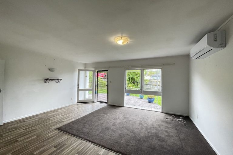 Photo of property in 1/37 Ellice Road, Totara Vale, Auckland, 0629