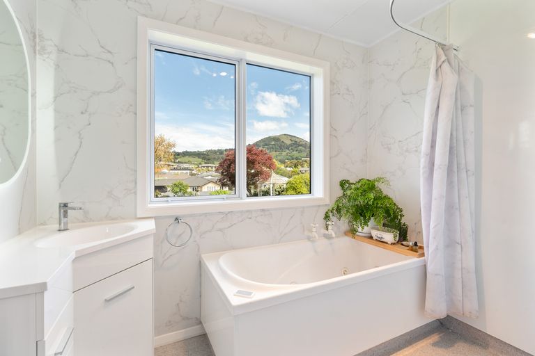 Photo of property in 52 Gladstone Road North, Mosgiel, 9024