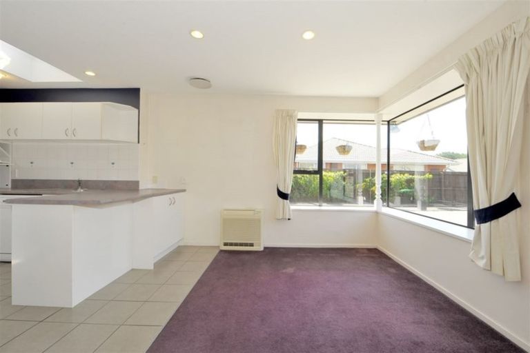 Photo of property in 14 Innisfree Place, Northwood, Christchurch, 8051