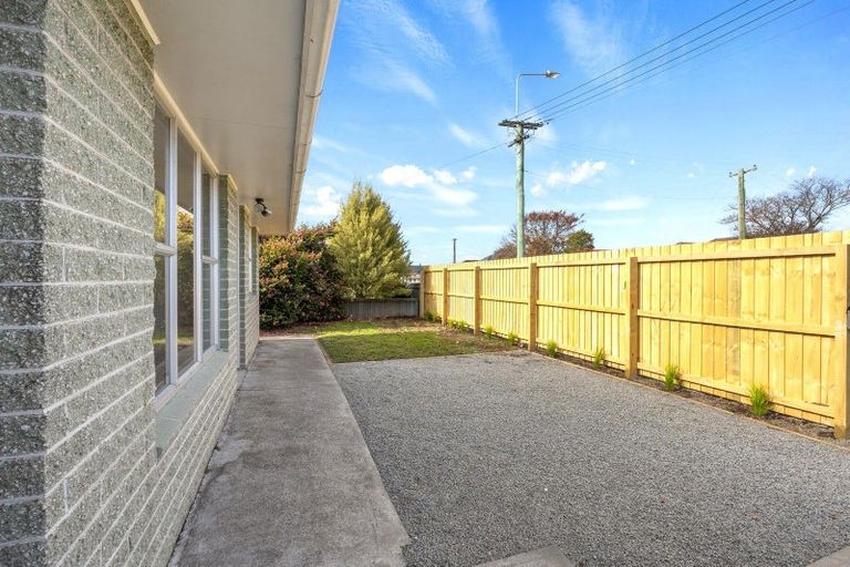 Photo of property in 2/99 Briggs Road, Shirley, Christchurch, 8052