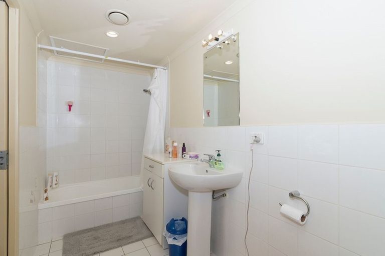 Photo of property in 16e/18 Ronwood Avenue, Manukau, Auckland, 2104