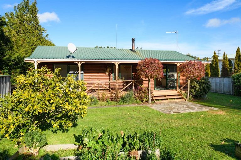 Photo of property in 30b Mill Street, Marton, 4710