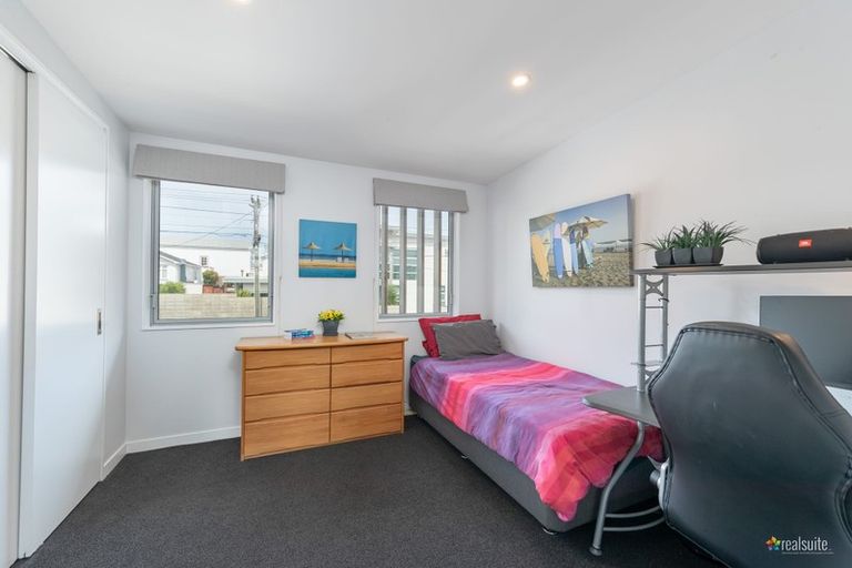 Photo of property in 1/24 Tamar Street, Island Bay, Wellington, 6023