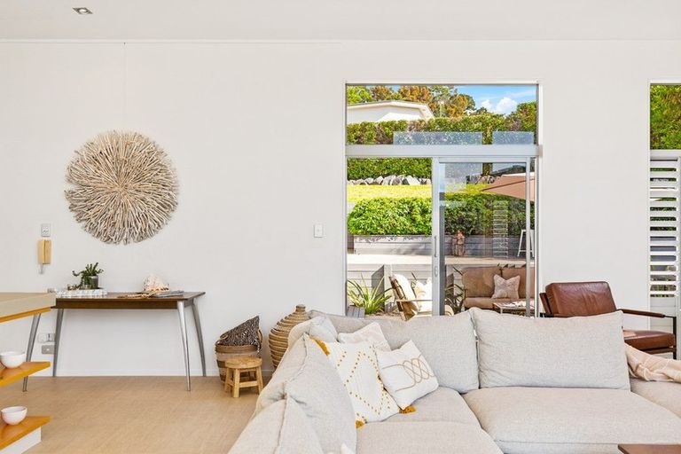 Photo of property in 17 Javelin Close, Gulf Harbour, Whangaparaoa, 0930