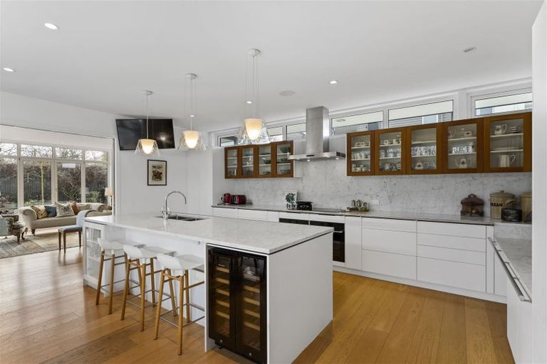 Photo of property in 62a Holly Road, St Albans, Christchurch, 8014