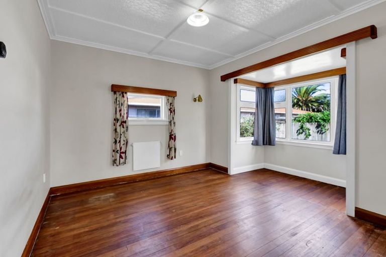 Photo of property in 24 Morrissey Street, Hawera, 4610