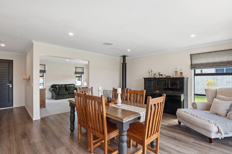 Photo of property in 16 Memorial Crescent, Methven, 7730