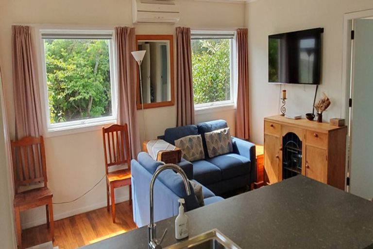 Photo of property in 17b Campbell Street, Karori, Wellington, 6012
