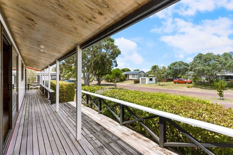 Photo of property in 20 Mccormick Place, Pauanui, Hikuai, 3579