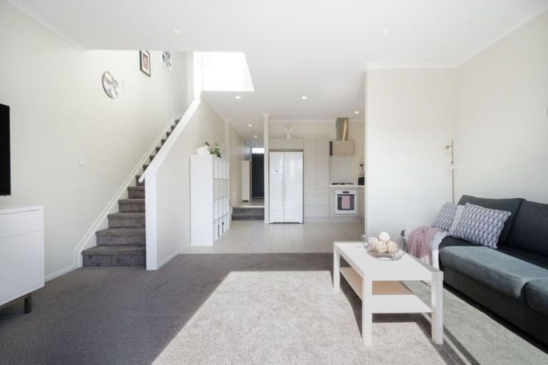 Photo of property in 18 Station Street, Hobsonville, Auckland, 0616