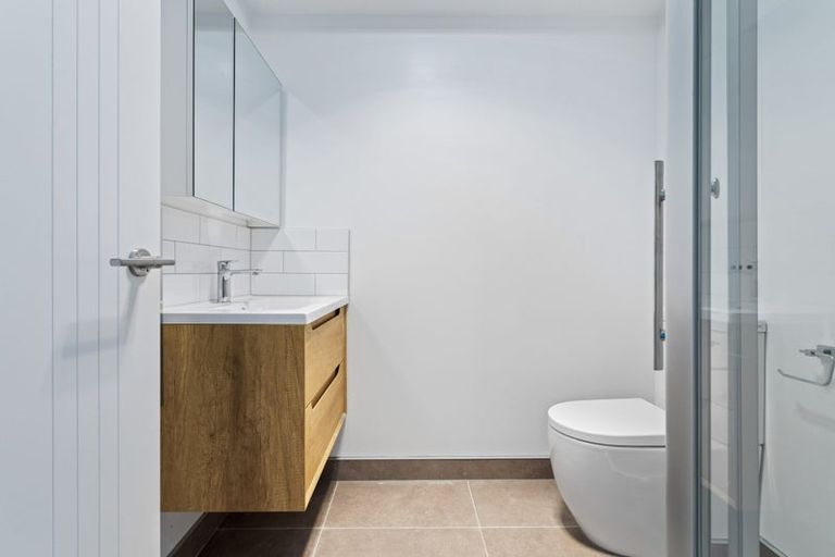 Photo of property in 73 Settlers Avenue, Hobsonville, Auckland, 0618