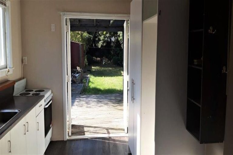 Photo of property in 15 Manning Place, Woolston, Christchurch, 8023