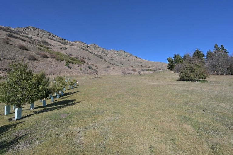 Photo of property in 66 Hayes View Lane, Lake Hayes, Queenstown, 9371