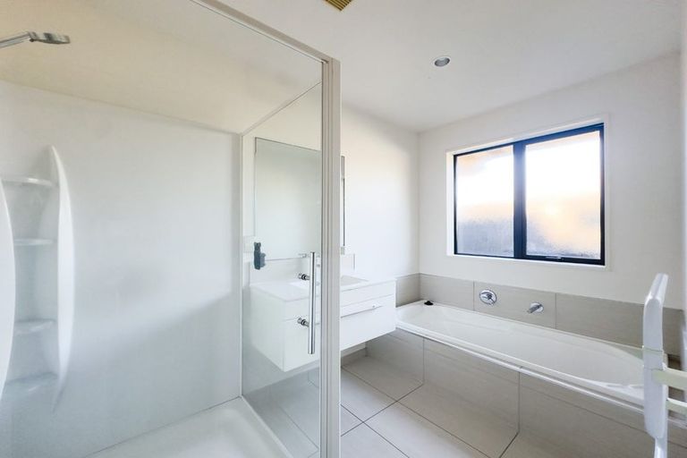 Photo of property in 43 Somerville Crescent, Aidanfield, Christchurch, 8025